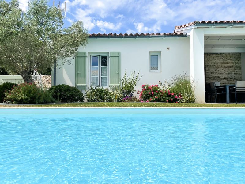 Photo 17: An accomodation located in Sainte-Marie-de-Ré on ile de Ré.