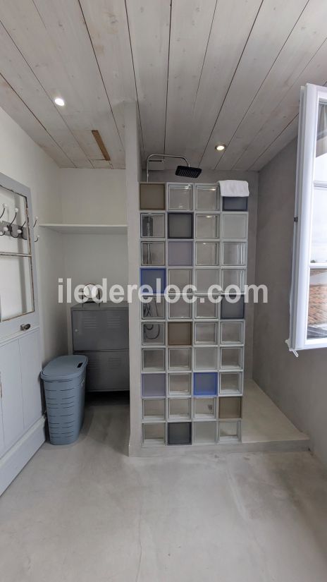 Photo 19: An accomodation located in La Couarde-sur-mer on ile de R&eacute;.