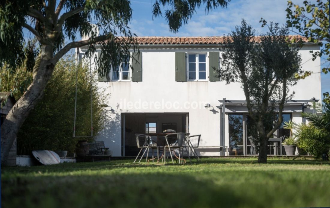 Photo 30: An accomodation located in La Couarde-sur-mer on ile de Ré.