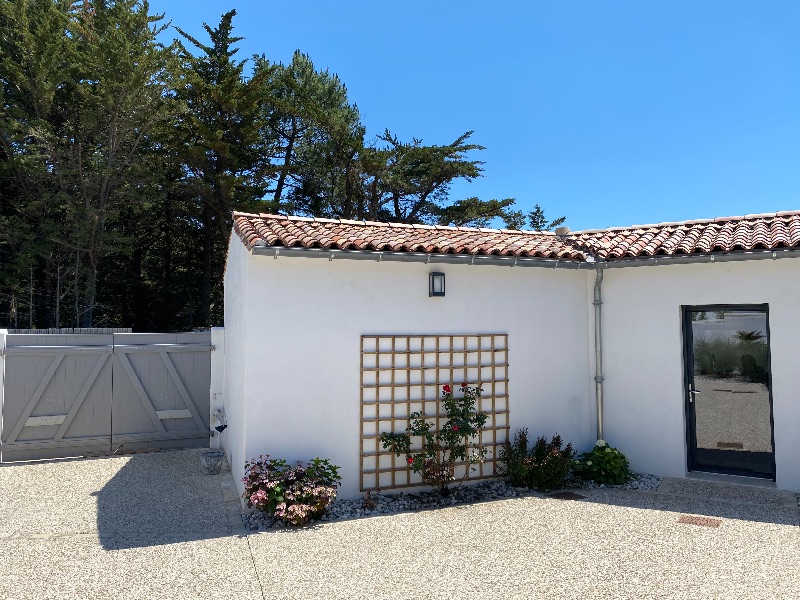 Photo 11: An accomodation located in Le Bois-Plage-en-Ré on ile de Ré.