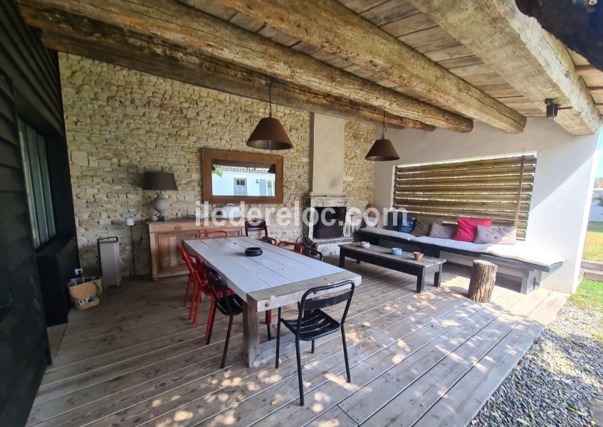 Photo 4: An accomodation located in La Couarde-sur-mer on ile de Ré.