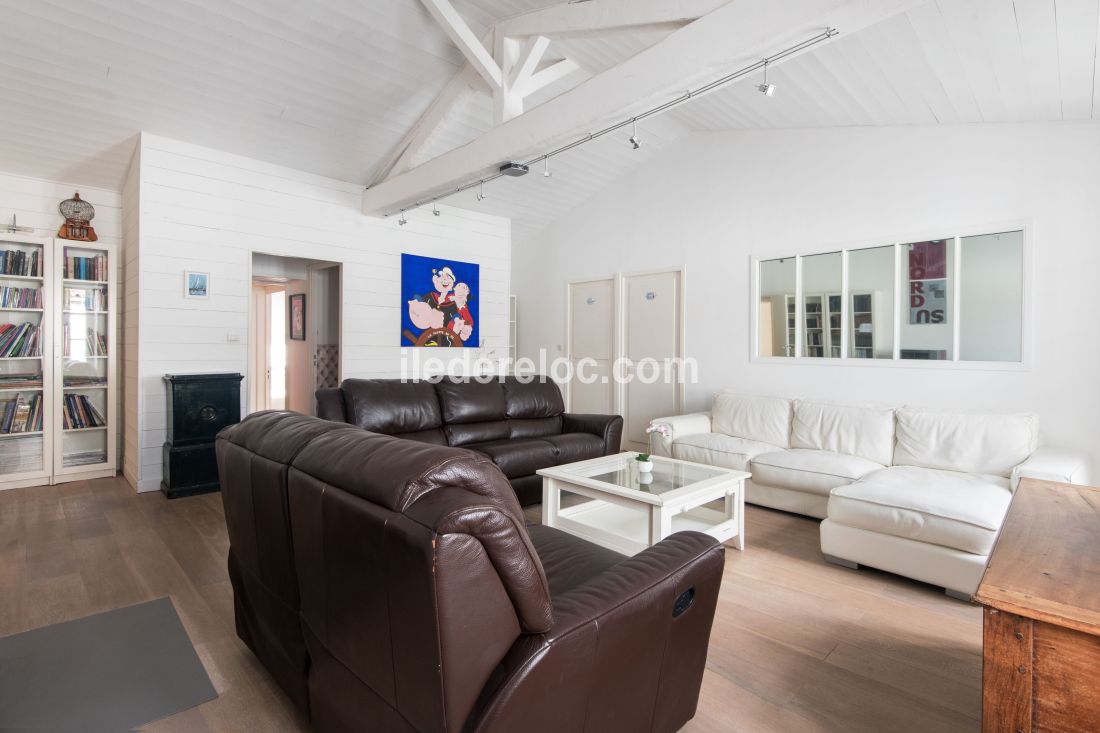 Photo 7: An accomodation located in La Flotte-en-R&eacute; on ile de R&eacute;.