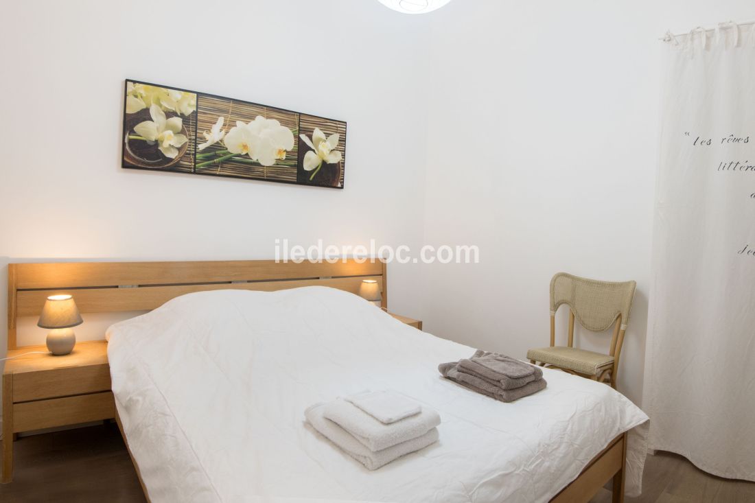 Photo 8: An accomodation located in La Flotte-en-R&eacute; on ile de R&eacute;.