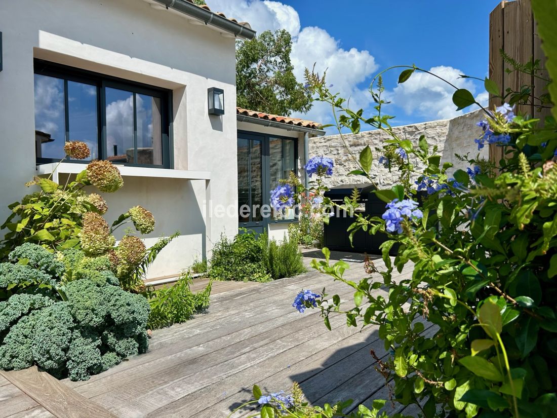 Photo 22: An accomodation located in Le Bois-Plage-en-R&eacute; on ile de R&eacute;.