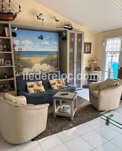 Photo 18: An accomodation located in Saint-Martin-de-R&eacute; on ile de R&eacute;.