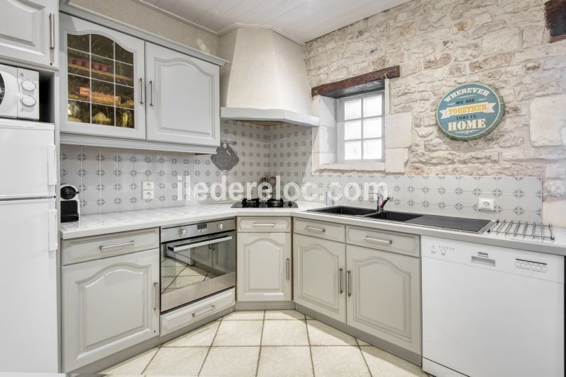 Photo 4: An accomodation located in Sainte-Marie-de-R&eacute; on ile de R&eacute;.