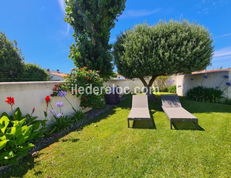 Photo 6: An accomodation located in La Couarde-sur-mer on ile de Ré.