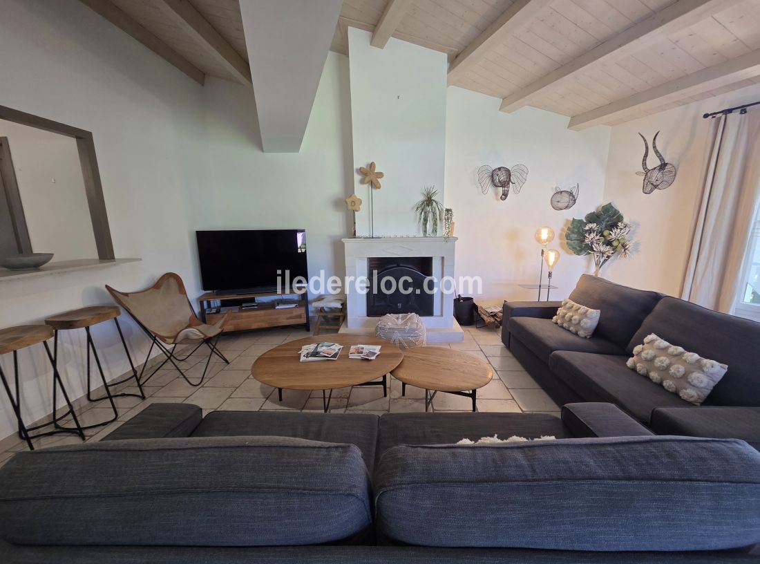 Photo 11: An accomodation located in La Couarde-sur-mer on ile de R&eacute;.