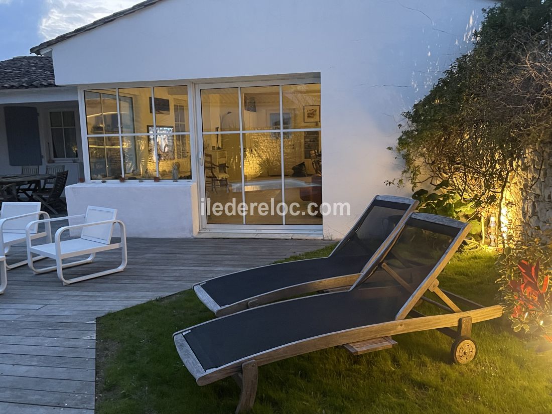 Photo 8: An accomodation located in Le Bois-Plage-en-Ré on ile de Ré.