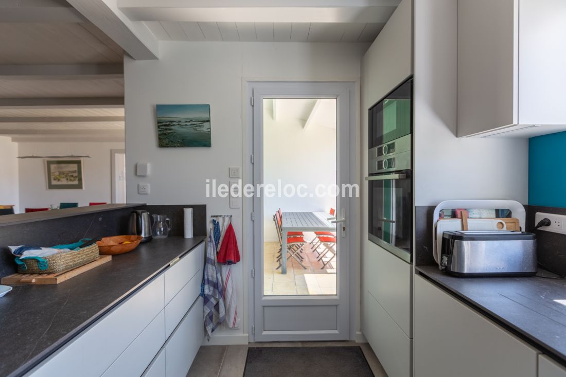 Photo 18: An accomodation located in La Couarde-sur-mer on ile de Ré.