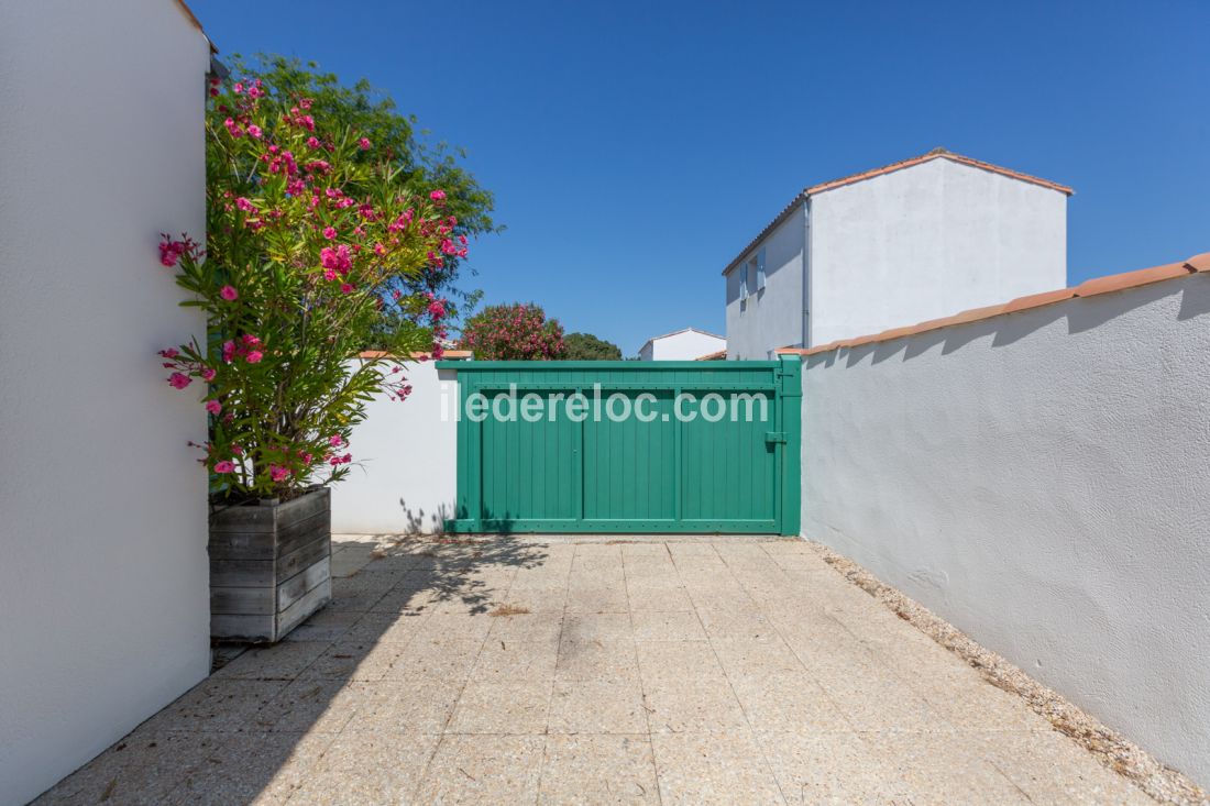 Photo 34: An accomodation located in La Couarde-sur-mer on ile de Ré.