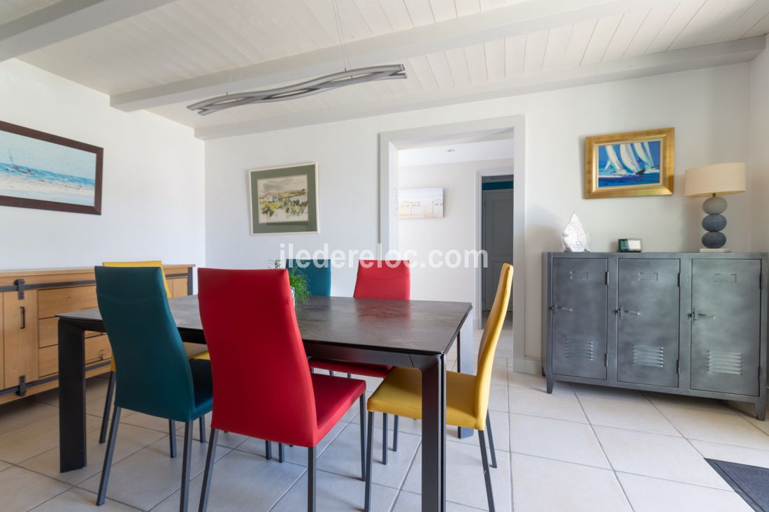 Photo 12: An accomodation located in La Couarde-sur-mer on ile de Ré.