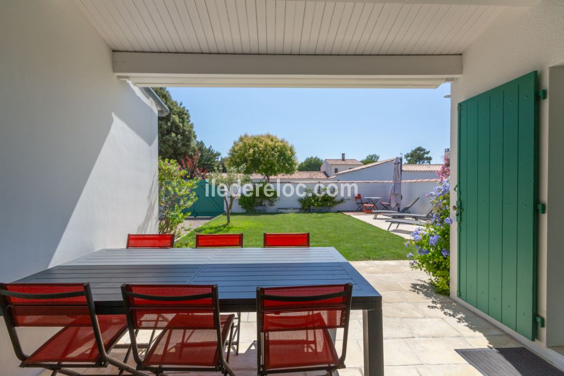 Photo 6: An accomodation located in La Couarde-sur-mer on ile de Ré.