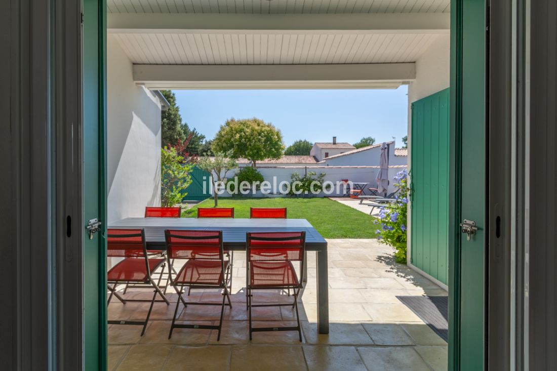 Photo 7: An accomodation located in La Couarde-sur-mer on ile de Ré.