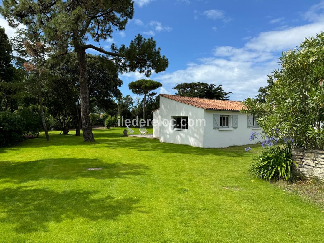 Photo 4: An accomodation located in Les Portes-en-Ré on ile de Ré.