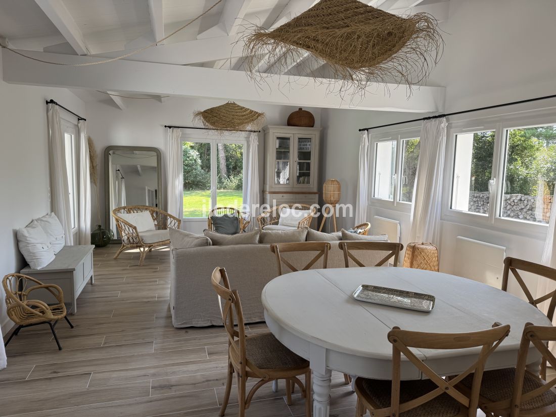Photo 8: An accomodation located in Les Portes-en-Ré on ile de Ré.