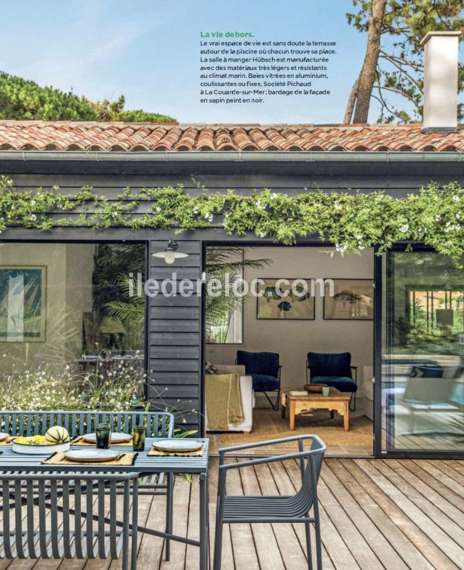 Photo 6: An accomodation located in La Couarde-sur-mer on ile de R&eacute;.