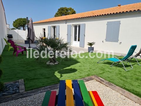 Photo 7: An accomodation located in La Flotte-en-Ré on ile de Ré.