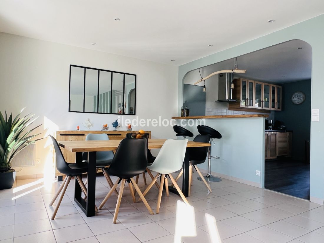 Photo 11: An accomodation located in La Flotte-en-R&eacute; on ile de R&eacute;.