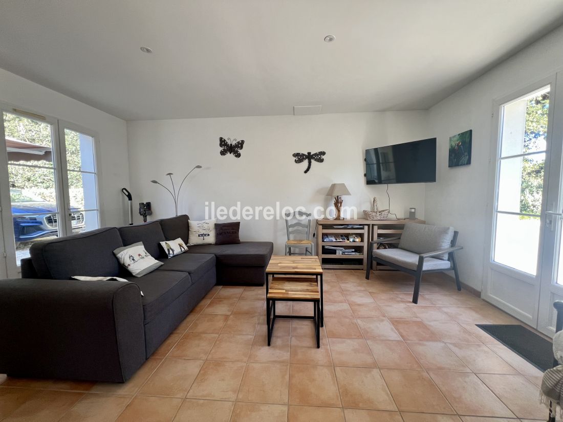 Photo 4: An accomodation located in Sainte-Marie-de-R&eacute; on ile de R&eacute;.