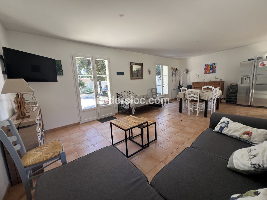 Photo 5: An accomodation located in Sainte-Marie-de-R&eacute; on ile de R&eacute;.