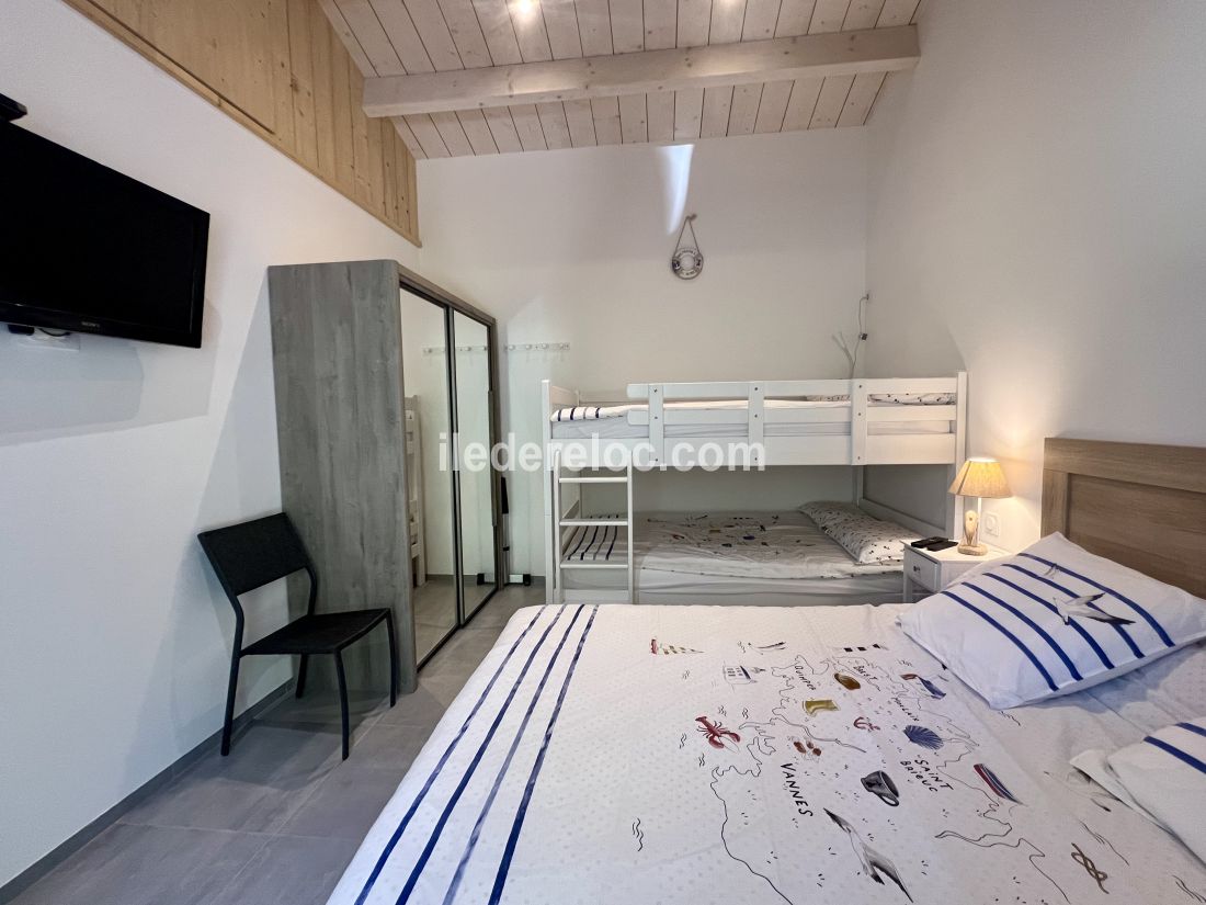 Photo 13: An accomodation located in Sainte-Marie-de-R&eacute; on ile de R&eacute;.