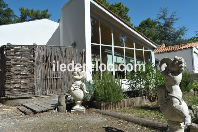 Photo 8: An accomodation located in Rivedoux-Plage on ile de Ré.