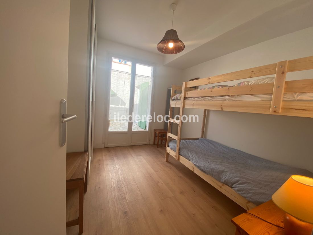 Photo 13: An accomodation located in Saint-Cl&eacute;ment-des-Baleines on ile de R&eacute;.