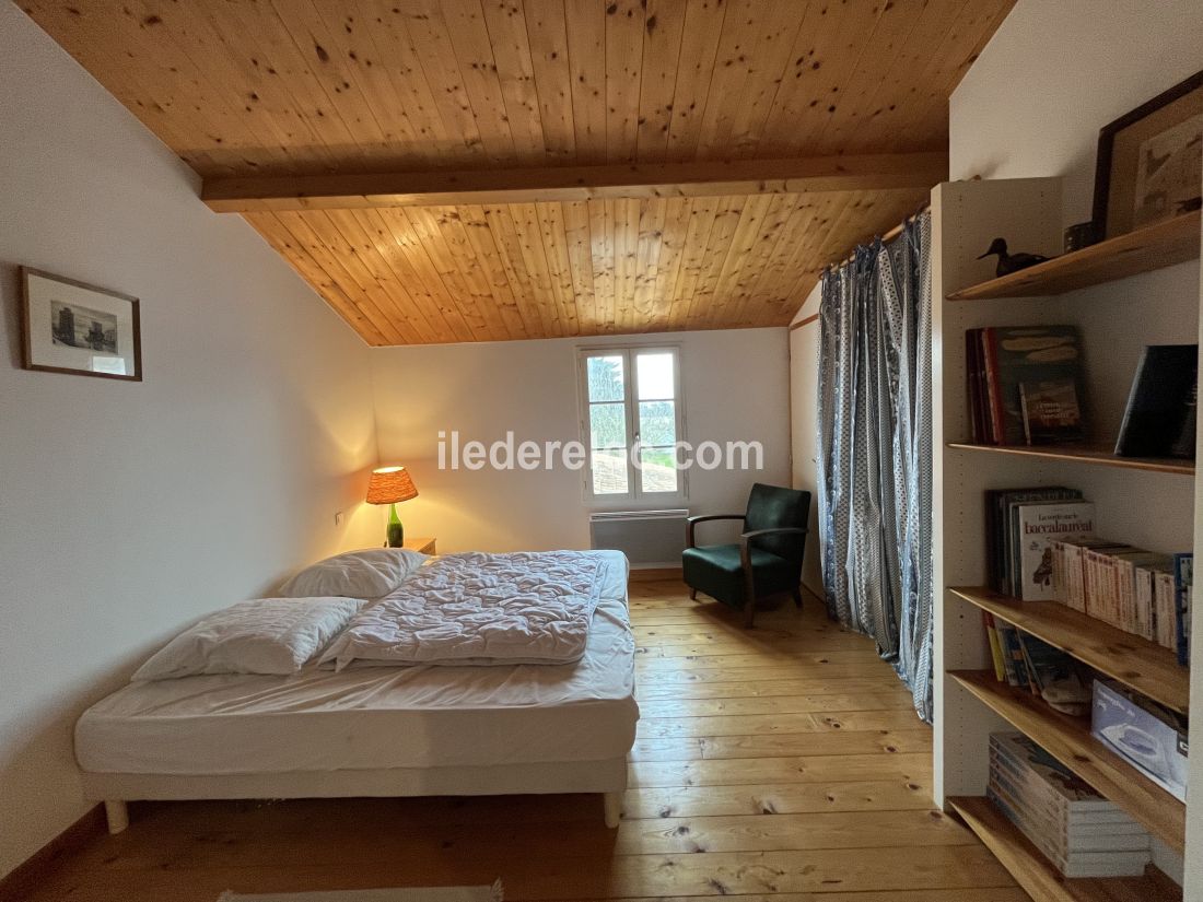 Photo 15: An accomodation located in Saint-Cl&eacute;ment-des-Baleines on ile de R&eacute;.