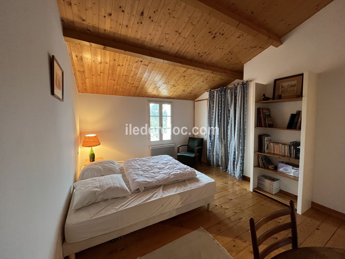 Photo 16: An accomodation located in Saint-Cl&eacute;ment-des-Baleines on ile de R&eacute;.