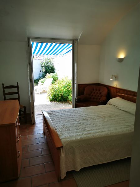 Photo 8: An accomodation located in La Couarde-sur-mer on ile de Ré.