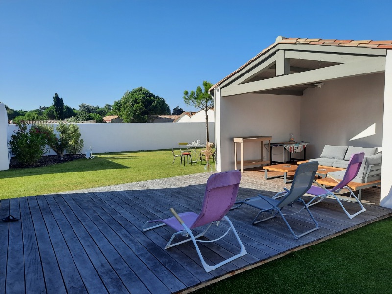 Photo 7: An accomodation located in Le Bois-Plage-en-Ré on ile de Ré.