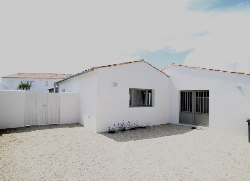 Photo 9: An accomodation located in Le Bois-Plage-en-Ré on ile de Ré.