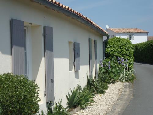 Photo 11: An accomodation located in La Flotte-en-Ré on ile de Ré.