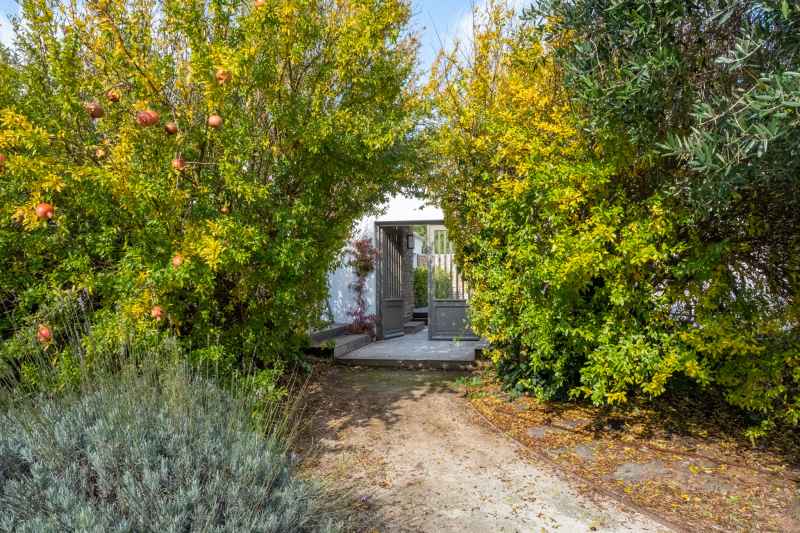 Photo 5: An accomodation located in Les Portes-en-Ré on ile de Ré.