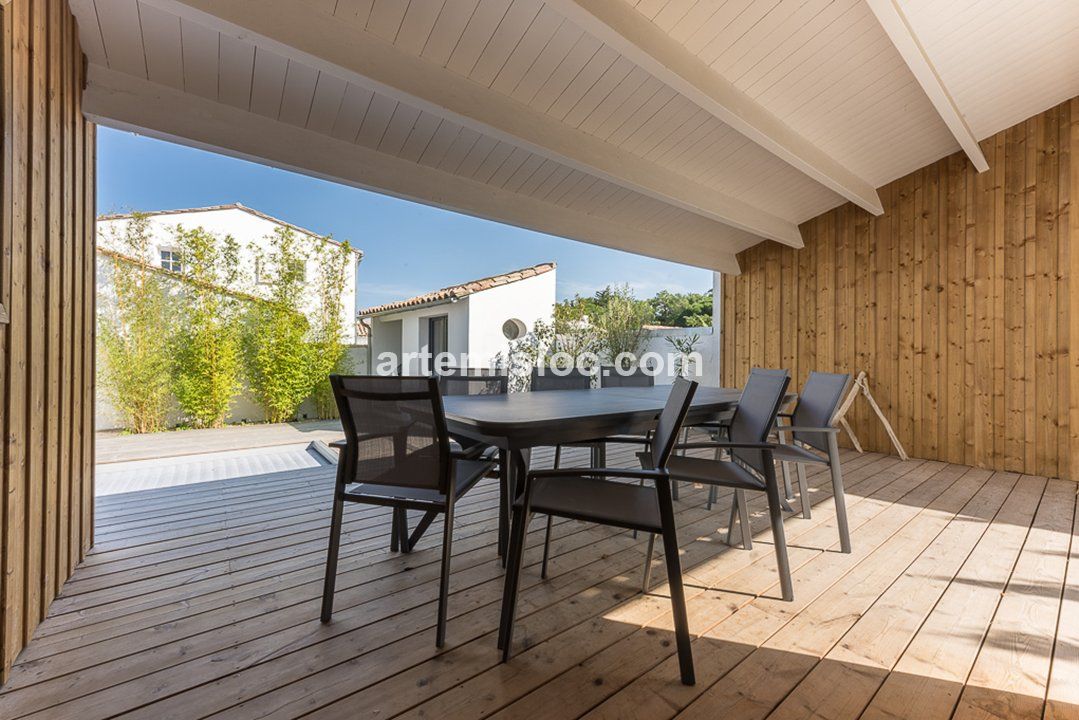 Photo 6: An accomodation located in La Flotte-en-Ré on ile de Ré.