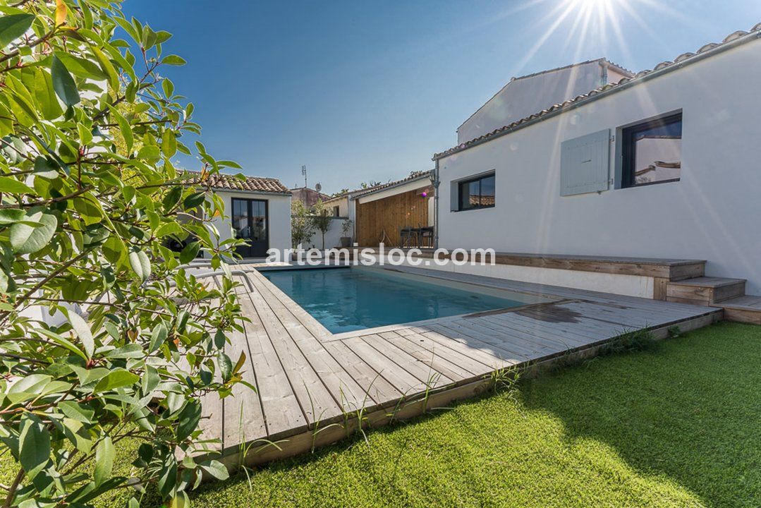 Photo 8: An accomodation located in La Flotte-en-Ré on ile de Ré.