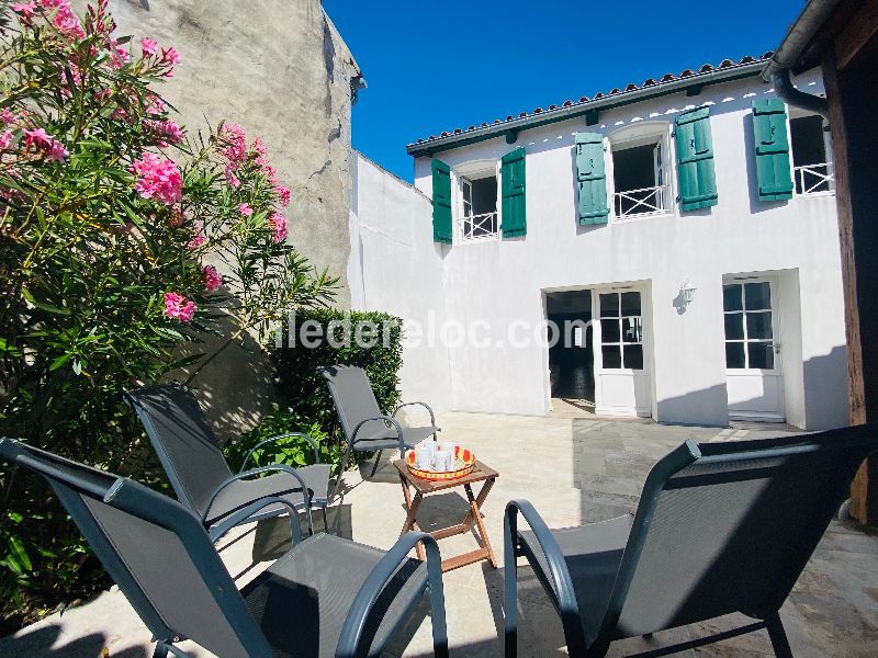 Photo 4: An accomodation located in La Flotte-en-Ré on ile de Ré.