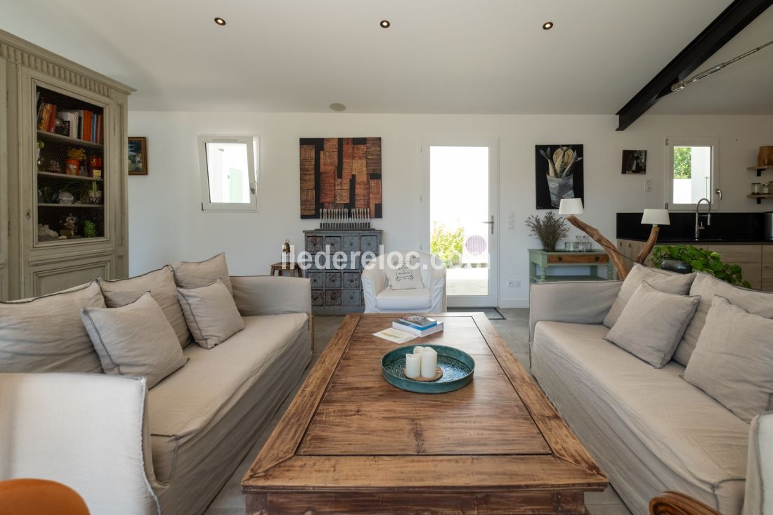 Photo 13: An accomodation located in Sainte-Marie-de-Ré on ile de Ré.