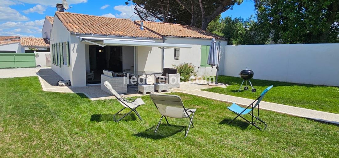 Photo 5: An accomodation located in La Flotte-en-Ré on ile de Ré.