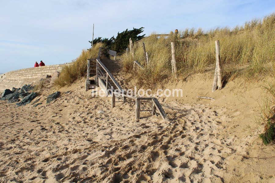 Photo 21: An accomodation located in Le Bois-Plage-en-Ré on ile de Ré.