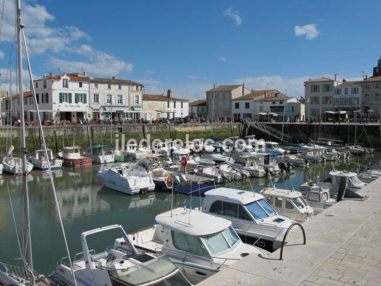 Photo 33: An accomodation located in La Flotte-en-Ré on ile de Ré.