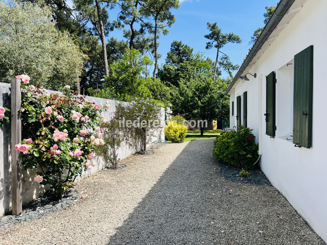 Photo 33: An accomodation located in Rivedoux-Plage on ile de Ré.