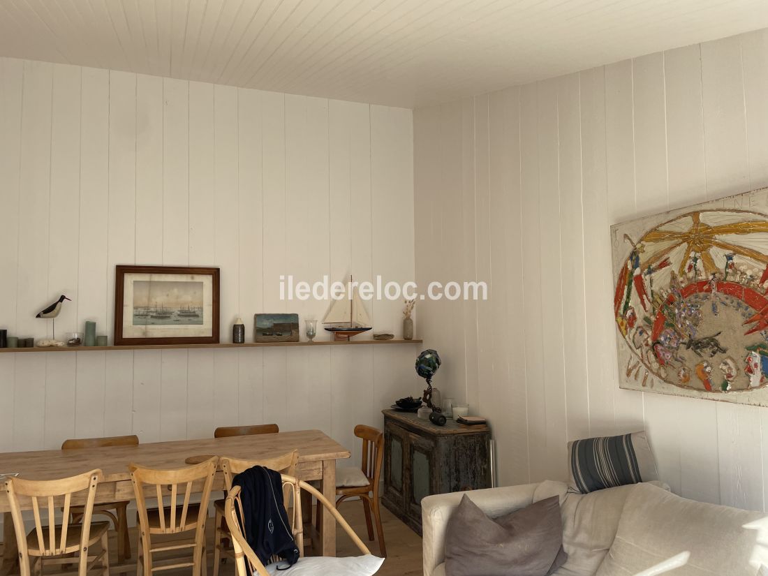 Photo 18: An accomodation located in Les Portes-en-R&eacute; on ile de R&eacute;.