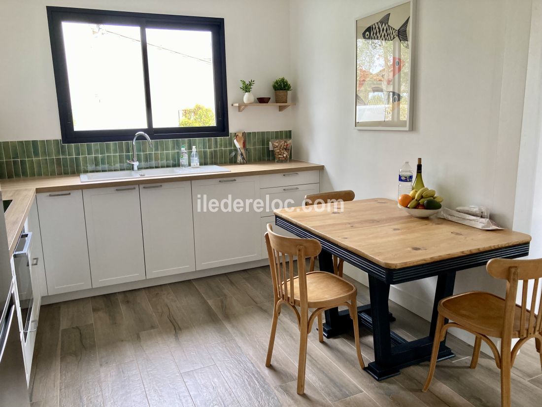 Photo 10: An accomodation located in Le Bois-Plage-en-Ré on ile de Ré.