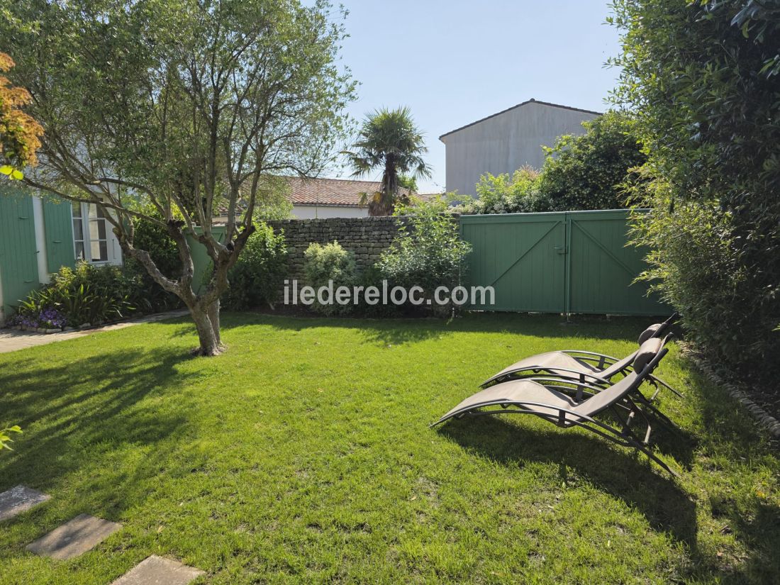 Photo 5: An accomodation located in Saint-Martin-de-Ré on ile de Ré.