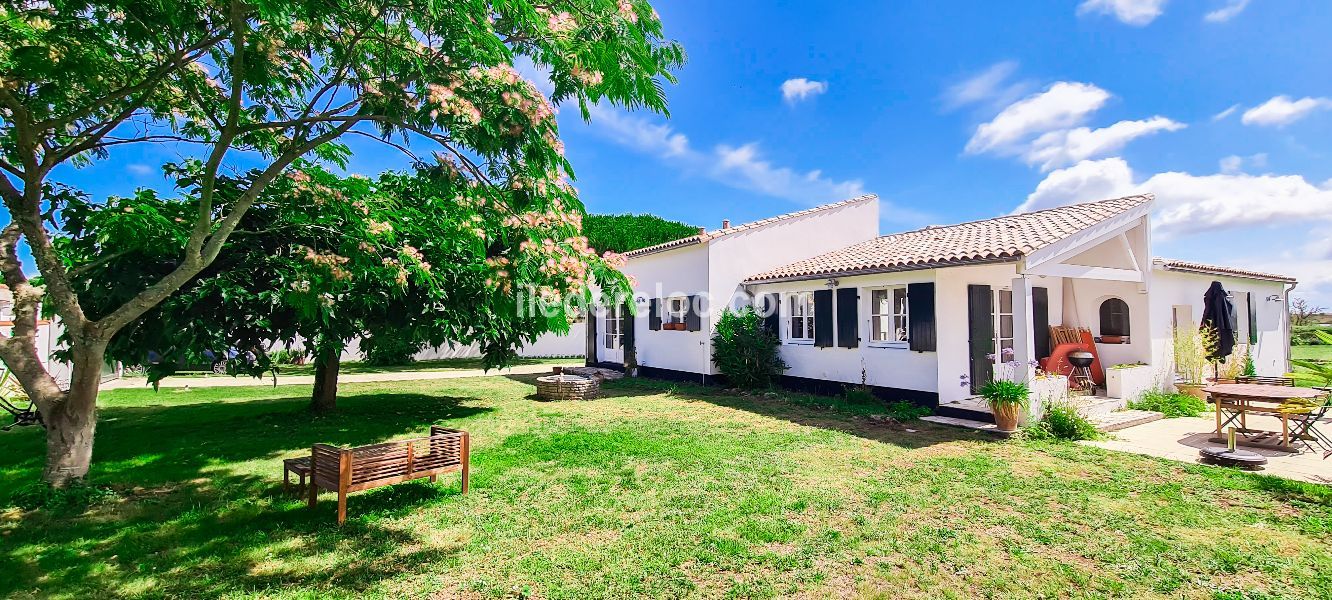 Photo 14: An accomodation located in Loix on ile de Ré.