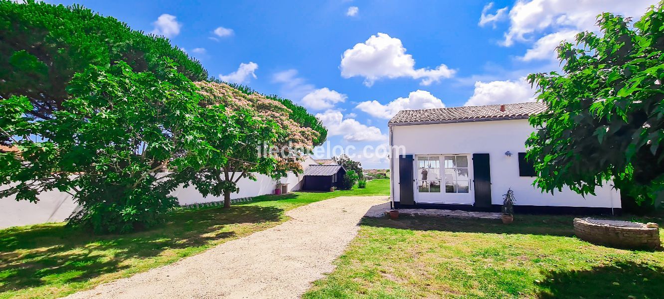 Photo 13: An accomodation located in Loix on ile de Ré.