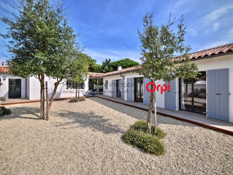 Photo 15: An accomodation located in Le Bois-Plage-en-Ré on ile de Ré.