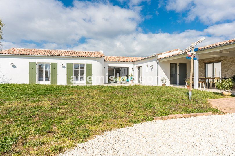 Photo 20: An accomodation located in Sainte-Marie-de-Ré on ile de Ré.